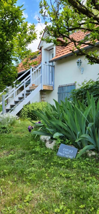 Le Petit Lavoir - Joli Studio A Mayet Kültér fotó